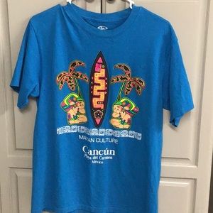 T shirt, Cancun, nwot